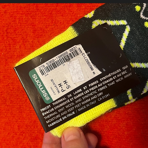 Green jacquard snowmen and hearts merino wool blend thermal socks made in Italy - Picture 6 of 9